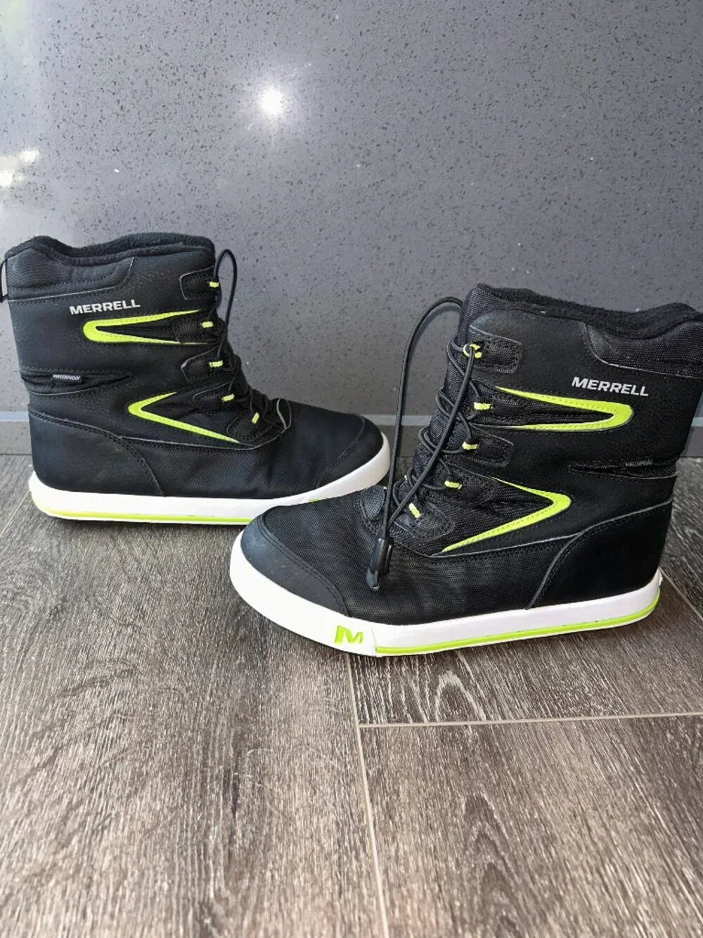 Merrell Youth/Women Snow Bank 3.0 Waterproof Boots Black/Lime Green Size 6M